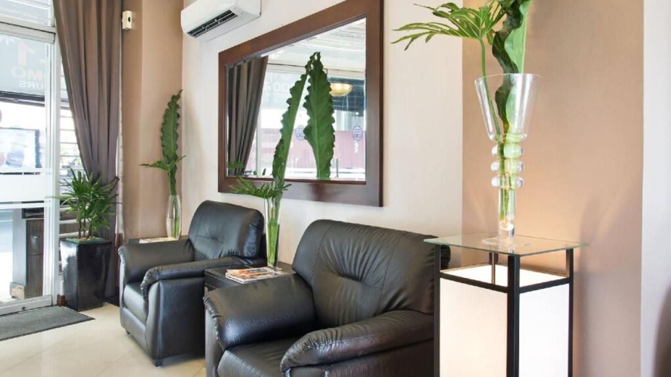 Townhouse Oak Avitel Hotel Near Osmena Highway, Pnr Pasay Station, Metro Manila
